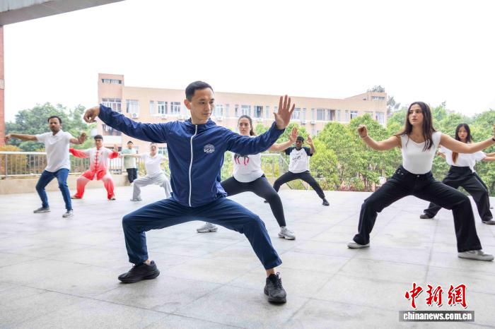 国际太极拳日华南农大留学生沉浸式体验太极文