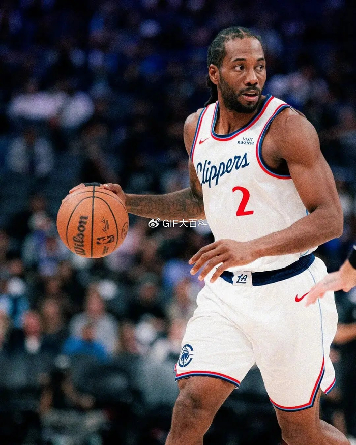 科怀-莱昂纳德连续46场20+刷新快船队史纪录 祖巴