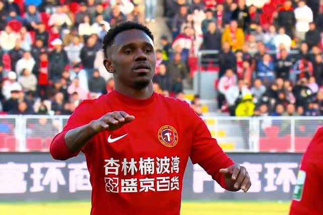 辽宁铁人双外援建功力克国安，热菲尼奥首球助