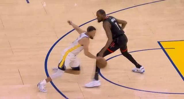 库里复出率队鏖战火箭 末节绝杀球成最大悬念