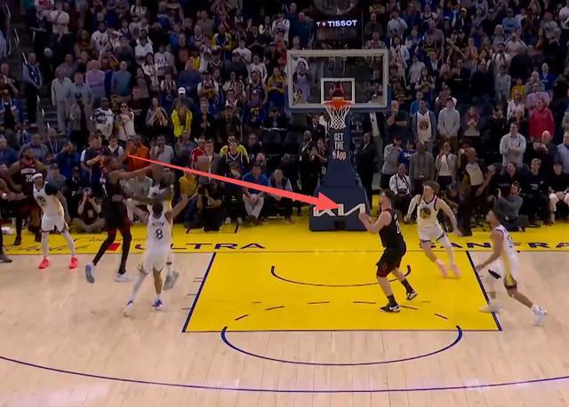 库里复出率队鏖战火箭 末节绝杀球成最大悬念